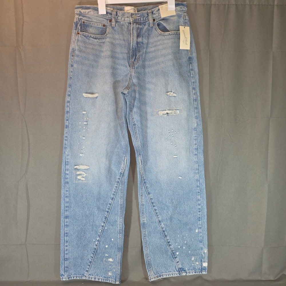 Universal Thread Loose Straight Leg Jeans 12L Light Wash Distressed Low Slung